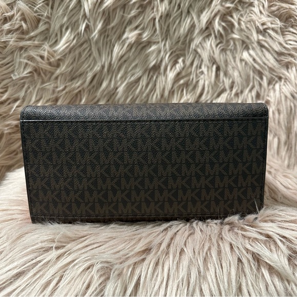 Michael Kors Bag - Picture 5 of 8